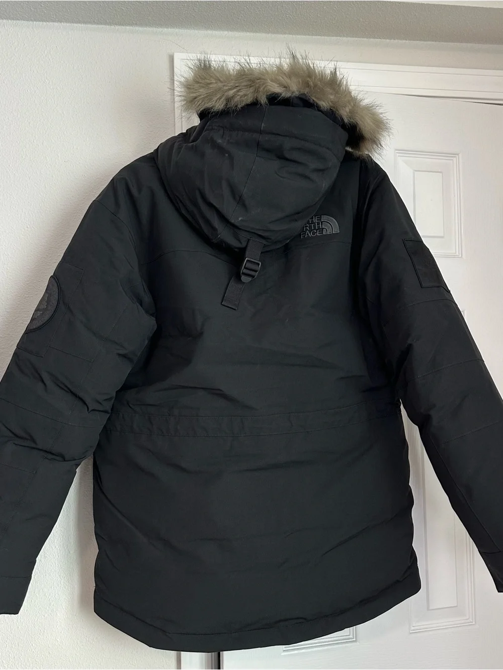 The North Face Men’s EXPEDITION MCMURDO 700 Down PARKA Puffer with Faux Fur Hood